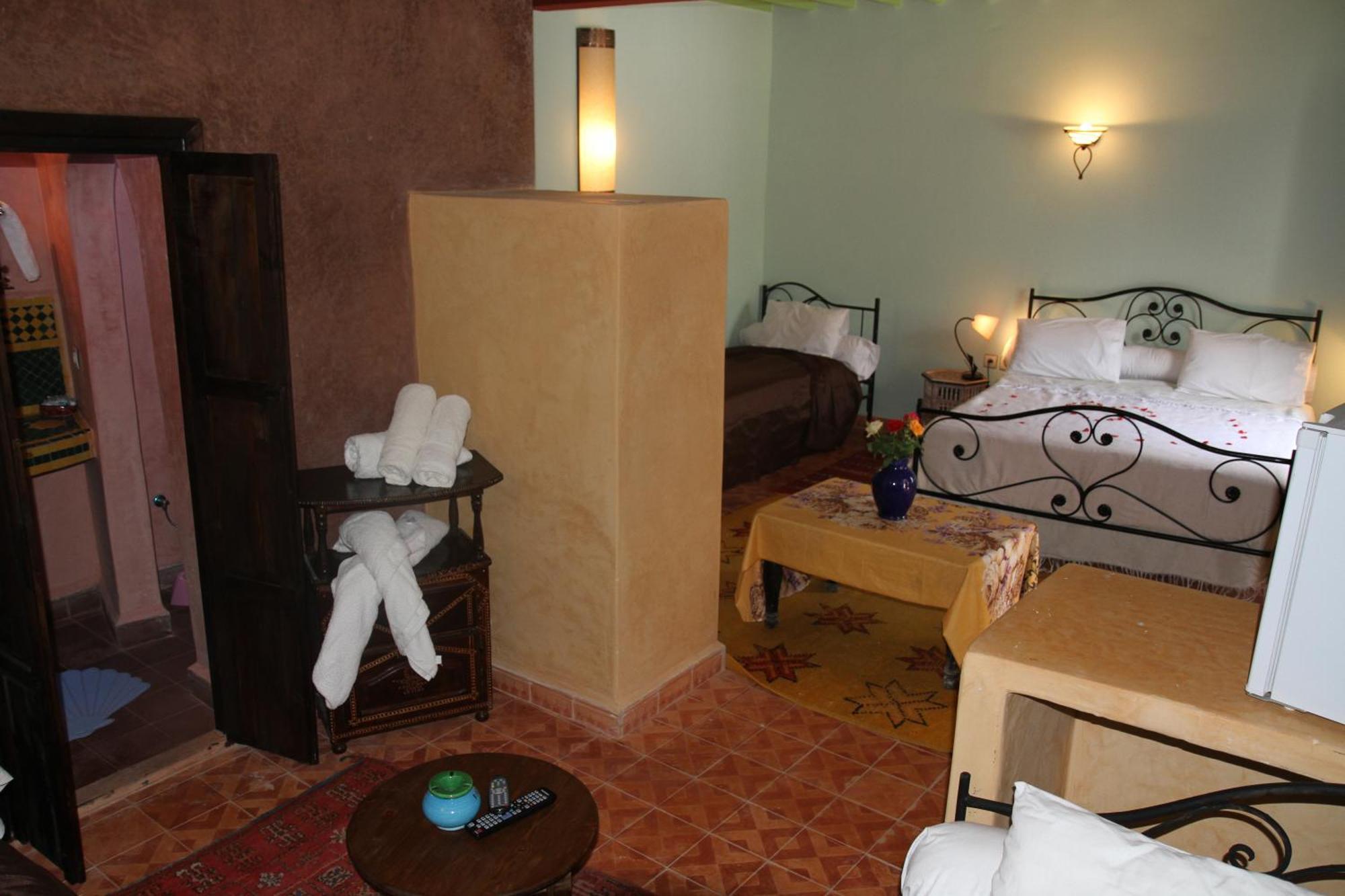Riad Chakir Mogador Эс-Сувейра Экстерьер фото